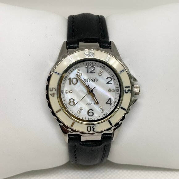 Xoxo women watch 32mm round case silver tone mop dial quartz up to 6.5” running - Picture 1 of 8